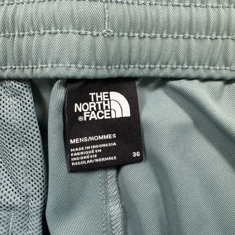 The North Face Mens 36 Regular Blue Polyester Hiking Chino Pants NF0A7W8K